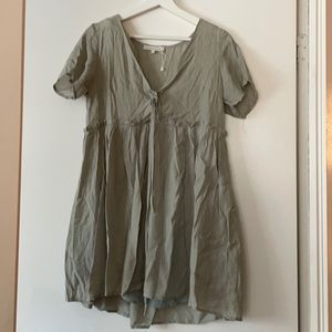 Green tunic dress